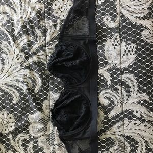 NWT Lively Lace Black Strapless Bra